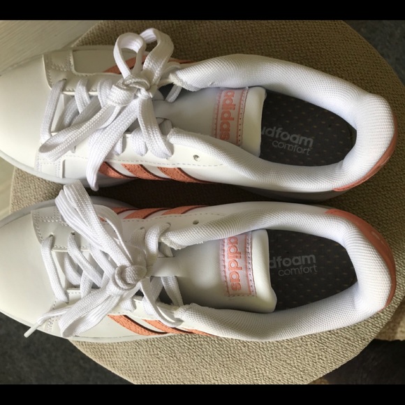 Adidas shoes - Picture 3 of 5